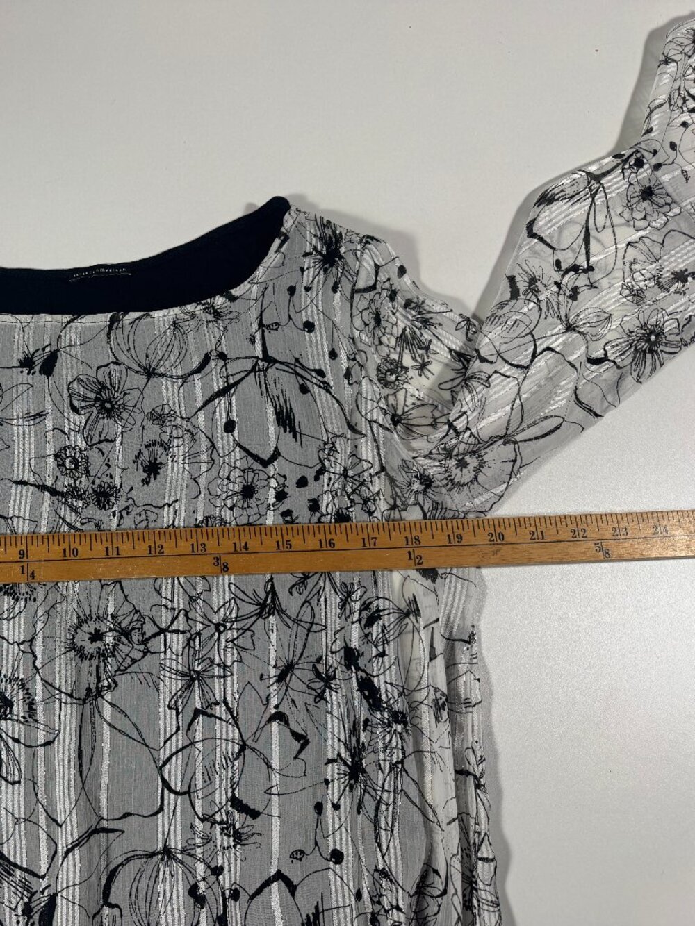 Mercer & Madison Sheer Floral Kimono Cardigan Black White Lightweight Boho Layer - Picture 6 of 9
